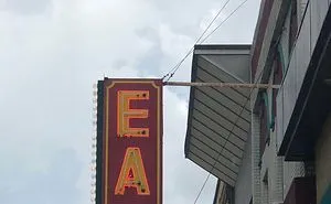 30 Epic Restaurant And Bar Design Fails That Are So Bad, People Had To Shame Them Online