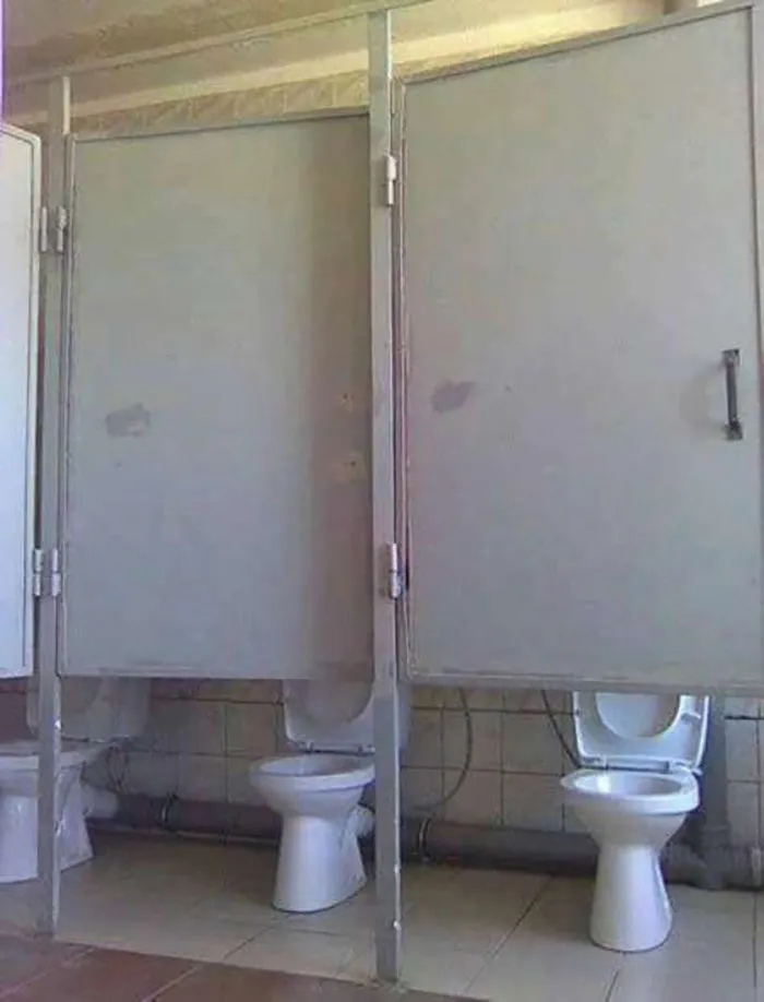 There's A Facebook Group That Posts Toilets With Threatening Auras, And Here's 40 Of The Best Ones