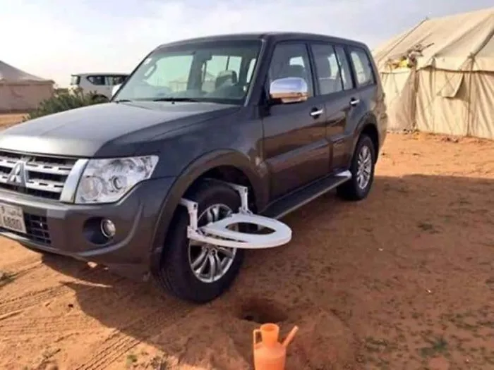 There's A Facebook Group That Posts Toilets With Threatening Auras, And Here's 40 Of The Best Ones