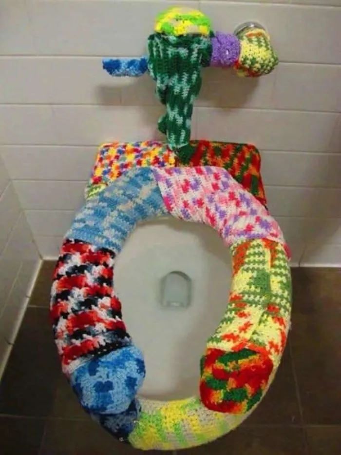 There's A Facebook Group That Posts Toilets With Threatening Auras, And Here's 40 Of The Best Ones