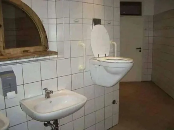 There's A Facebook Group That Posts Toilets With Threatening Auras, And Here's 40 Of The Best Ones