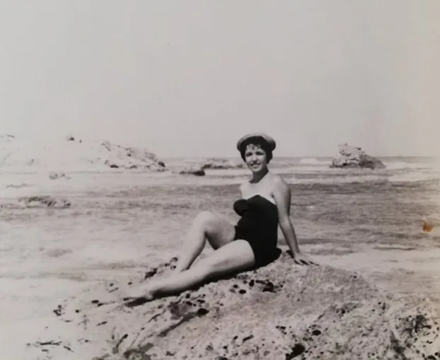 Vintaging The Moment-I Found Old Photos Of My Grandmother And I Got Jealous