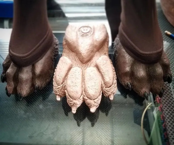 Artist Creates Shoes And Boots In The Shape Of Animal Hooves, And The Result Is Impressive