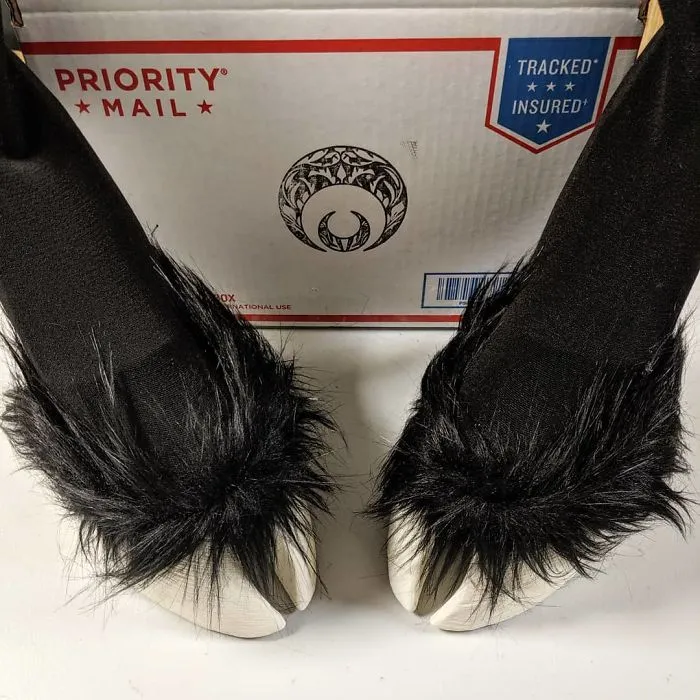 Artist Creates Shoes And Boots In The Shape Of Animal Hooves, And The Result Is Impressive