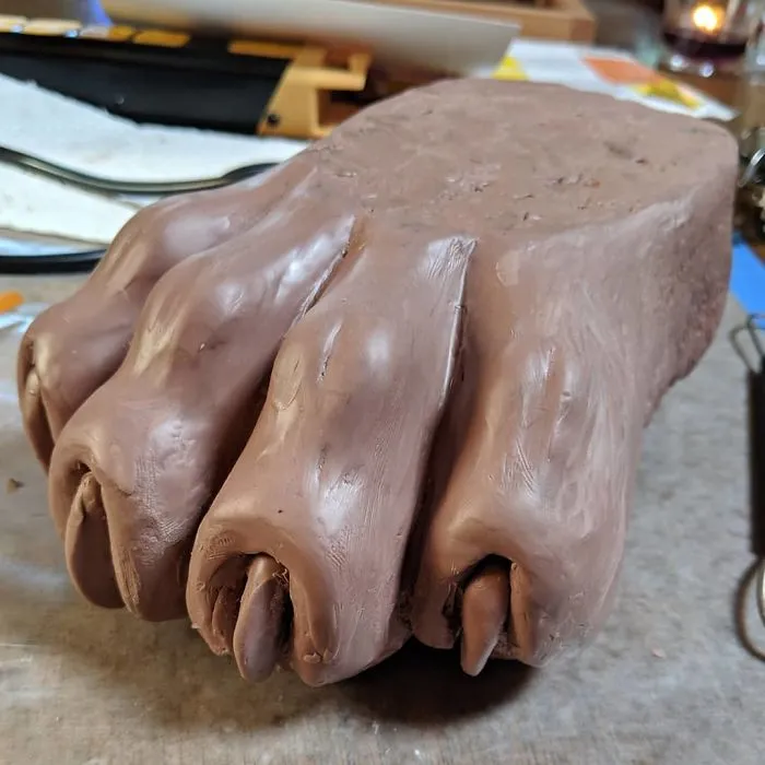 Artist Creates Shoes And Boots In The Shape Of Animal Hooves, And The Result Is Impressive