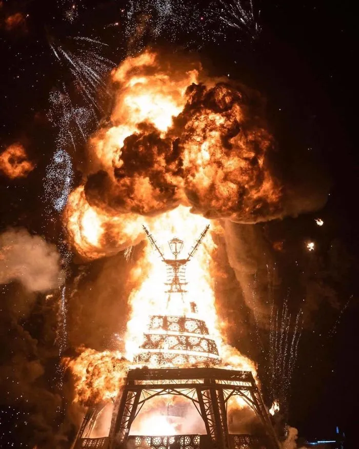 Acaba de terminar el Burning Man de 2019 y estas 30 fotos demuestran que es el festival más loco del mundo