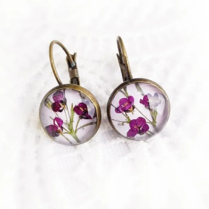 I Handmake Jewelry With Real Flowers And Natural Stones