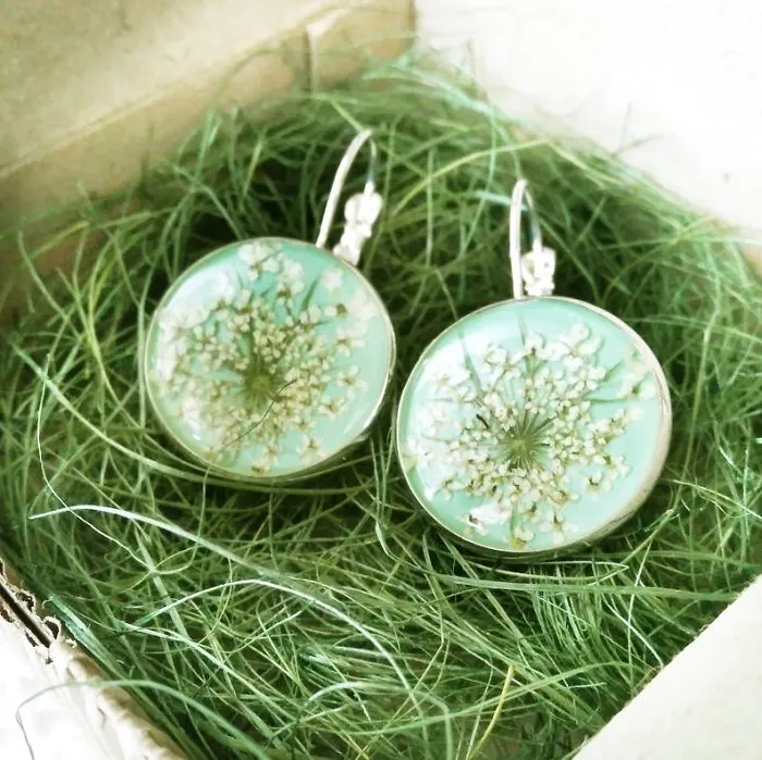 I Handmake Jewelry With Real Flowers And Natural Stones