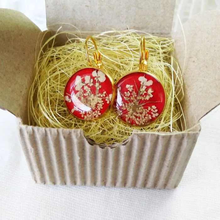 I Handmake Jewelry With Real Flowers And Natural Stones