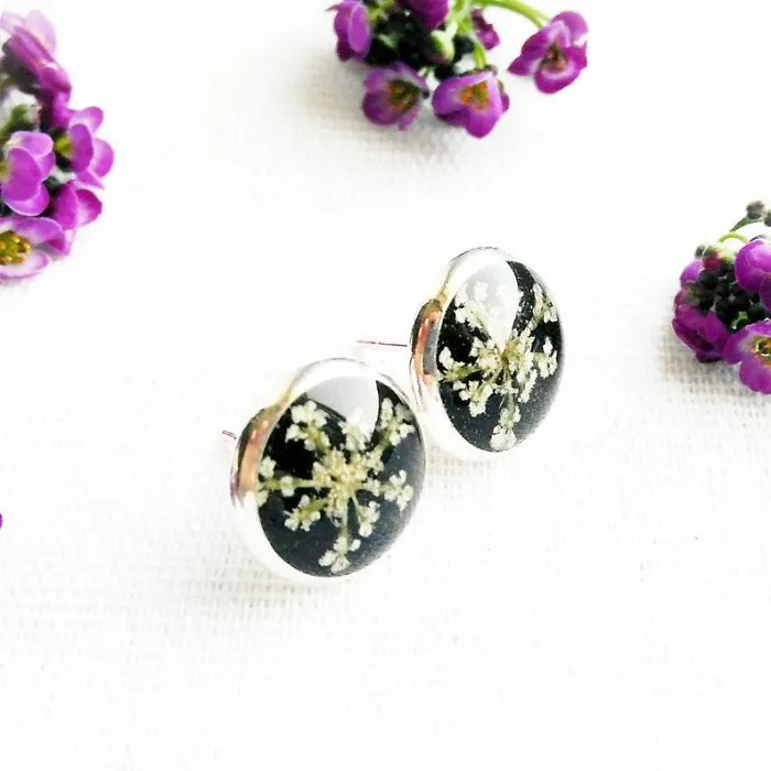 I Handmake Jewelry With Real Flowers And Natural Stones