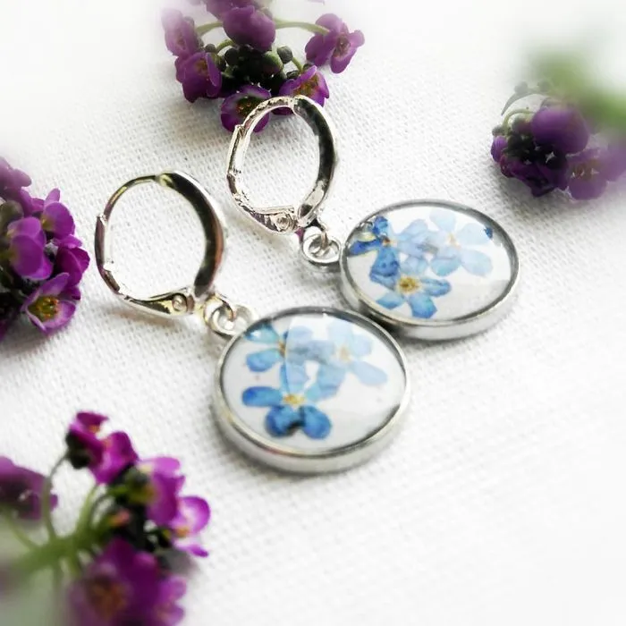 I Handmake Jewelry With Real Flowers And Natural Stones