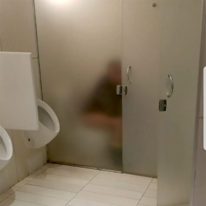Los retretes en la escuela