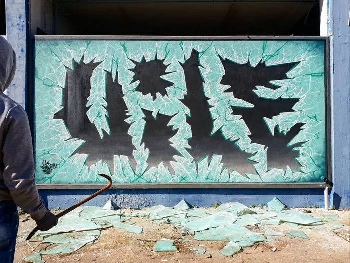 This Graffiti Artist Makes Walls Appear Transparent Using Nothing But Spray Paint
