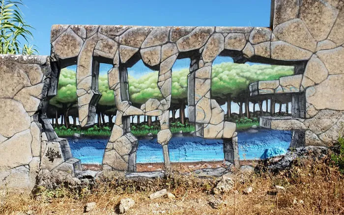 Este artista callejero consigue que las paredes parezcan transparentes usando solo pintura en spray