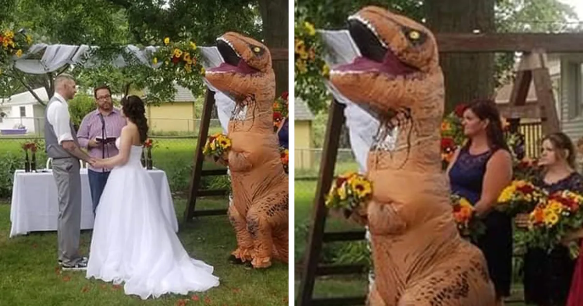 Esta dama de honor apareció en la boda de su hermana disfrazada de Tiranosaurio Rex