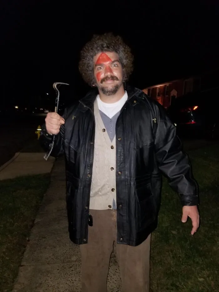 No One Knew Who He Was... Either We're Too Old Or The Costume Sucks...