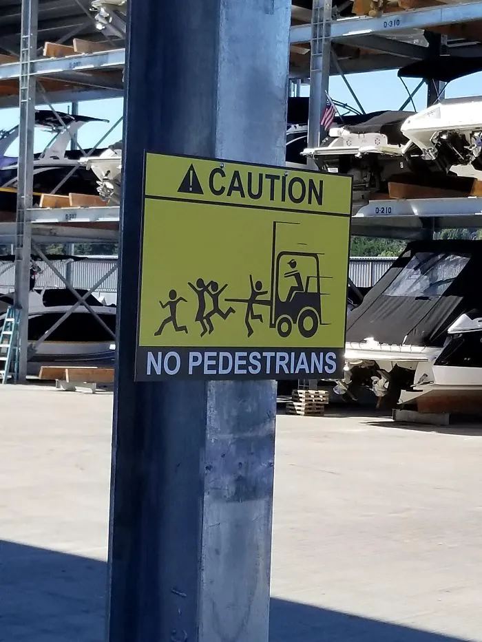 Cuidado, peatones no