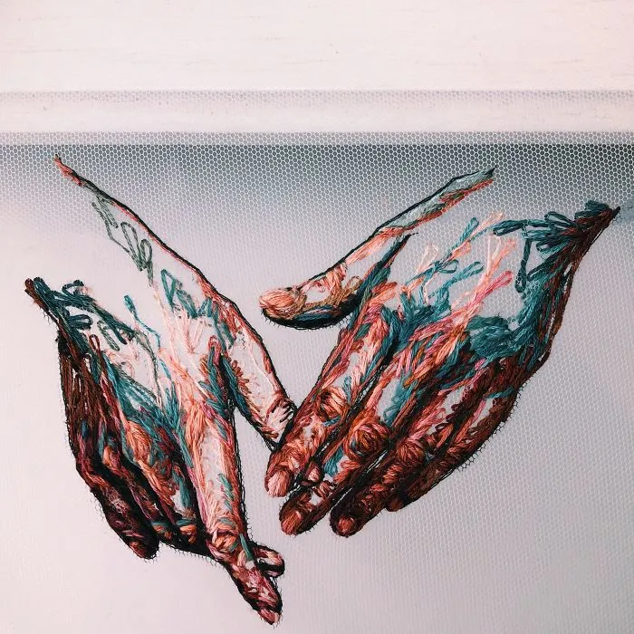 I Stitch Colorful Threads Into Tulle To Create a 3D-Effect On My Artwork (30 Pics)