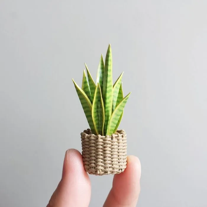 I Can't Seem To Keep Plants Alive, So I Made My Dream Indoor Garden Out Of Art Materials