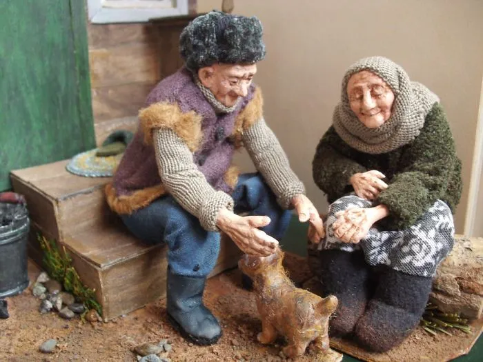 This Doll Master Sculpts Tiny Figures To Depict Ordinary Lives Of The Elderly In Russia (51 Pics)