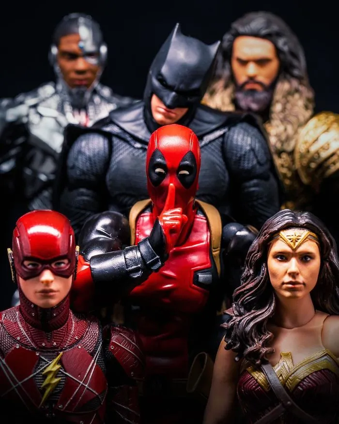 Japanese Photographer Brings Action Figures To Life In Impressive Shots (40 Pics)