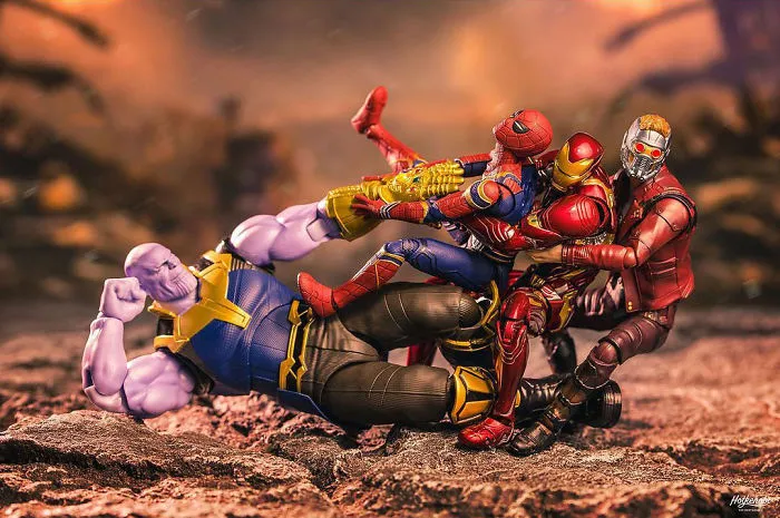 Japanese Photographer Brings Action Figures To Life In Impressive Shots (40 Pics)