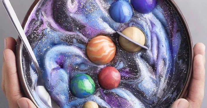 This 18-Year-Old Vegan Keeps Making His Followers' Mouths Water With His Stunning Food Pics