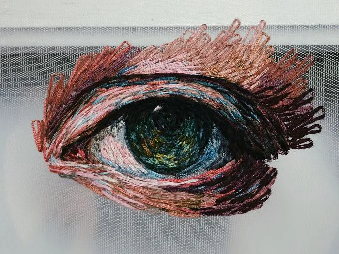 I Stitch Colorful Threads Into Tulle To Create a 3D-Effect On My Artwork (30 Pics)