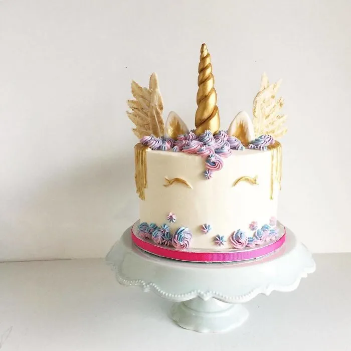 30 Aesthetically Pleasing Cakes By This Canadian Baker