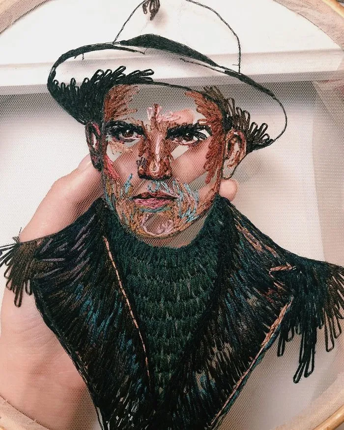 I Stitch Colorful Threads Into Tulle To Create a 3D-Effect On My Artwork (30 Pics)