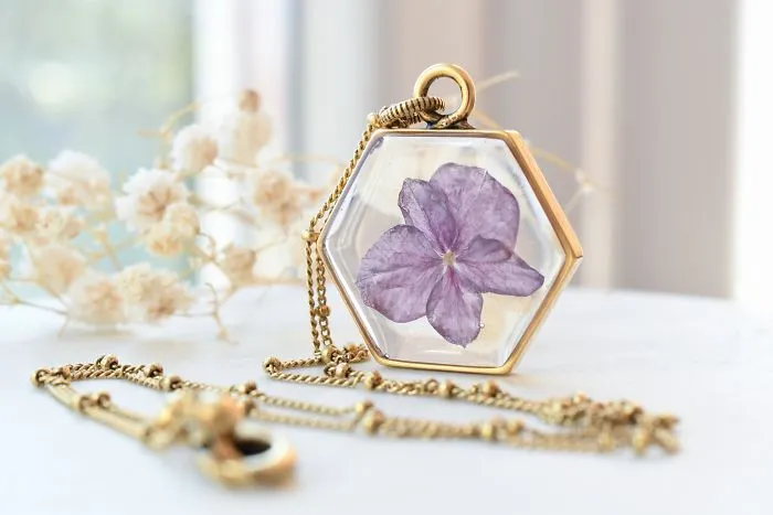 I Create Resin Jewelry With Flowers And Other Pieces Of Nature (50 Pics)