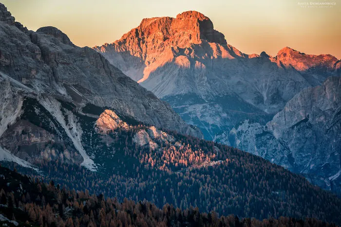26 Photos Of Sunrises and Sunsets In Dolomites, Italy That I Took