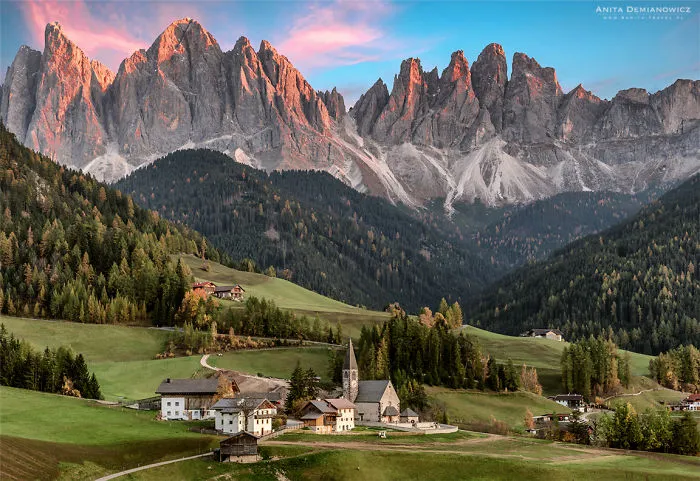 26 Photos Of Sunrises and Sunsets In Dolomites, Italy That I Took