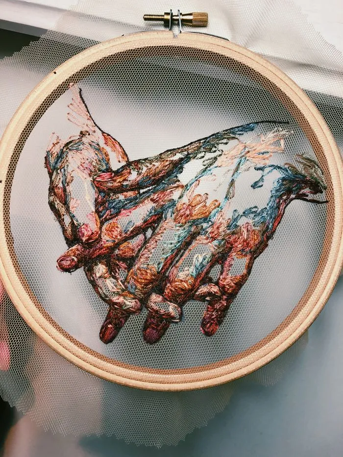I Stitch Colorful Threads Into Tulle To Create a 3D-Effect On My Artwork (30 Pics)