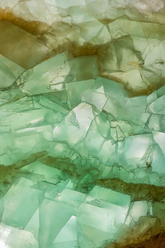 I Showcase The Natural Flaws And Purities Of Minerals At A Detail Never Captured Before (27 Pics)