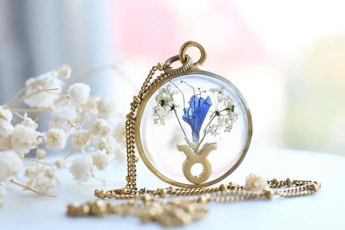 I Create Resin Jewelry With Flowers And Other Pieces Of Nature (50 Pics)