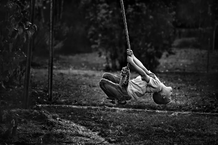 I Spent 4 Years Documenting My Kids Enjoying Their Childhood Without Technology, Here Are 30 Of My Favorite Photos