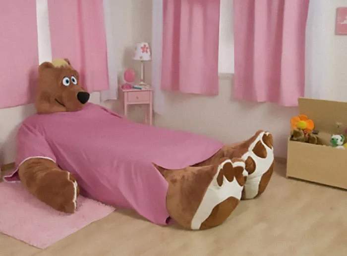 30 Times People Saw Beds With Such Threatening Auras They Just Had To Share 