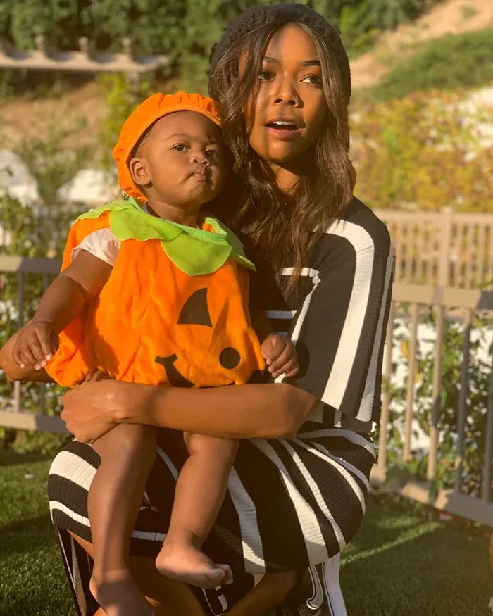 Gabrielle Union's Daughter Kaavia Also Dressed As A Pumpkin
