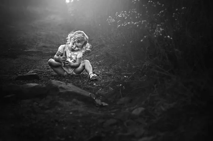 I Spent 4 Years Documenting My Kids Enjoying Their Childhood Without Technology, Here Are 30 Of My Favorite Photos