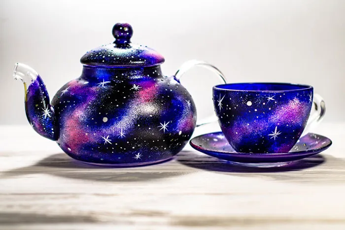 This Ukrainian Artist Handpaints Glassware And Here Are The 30 Most Intricate Designs