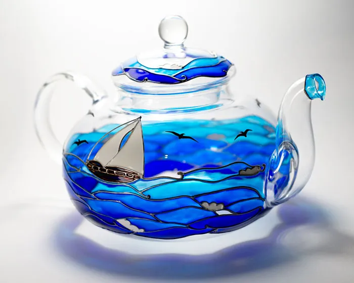 This Ukrainian Artist Handpaints Glassware And Here Are The 30 Most Intricate Designs