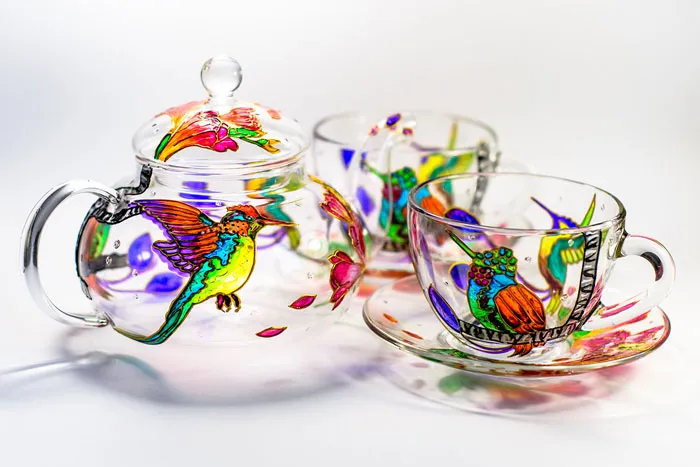 This Ukrainian Artist Handpaints Glassware And Here Are The 30 Most Intricate Designs