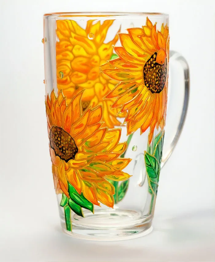 This Ukrainian Artist Handpaints Glassware And Here Are The 30 Most Intricate Designs
