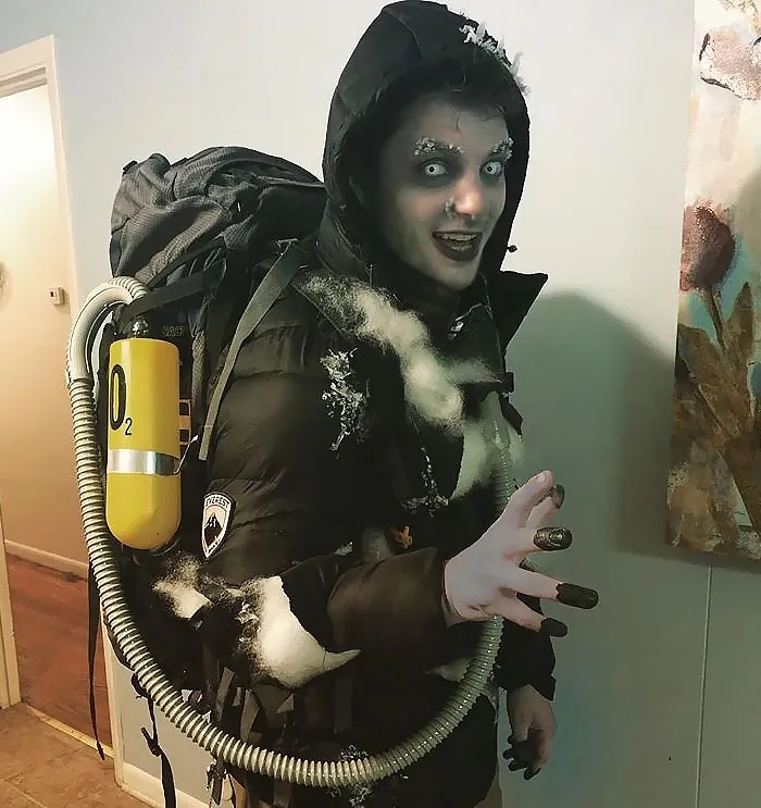 Pretty Unique Halloweeen Costume - Dead Body On Mount Everest