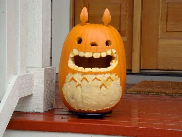 45 Studio Ghibli-Inspired Halloween Pumpkins That People Carved To Pay Tribute To Their Favorite Characters