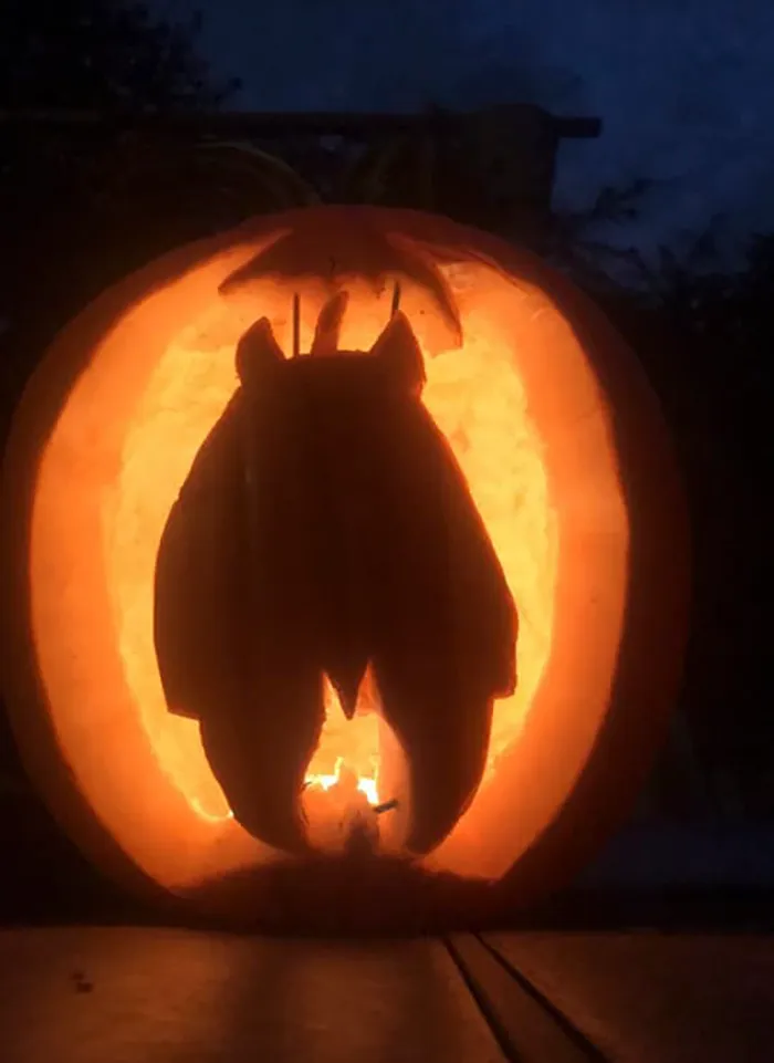 45 Studio Ghibli-Inspired Halloween Pumpkins That People Carved To Pay Tribute To Their Favorite Characters