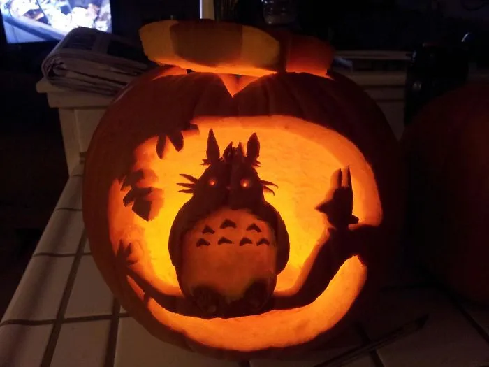 45 Studio Ghibli-Inspired Halloween Pumpkins That People Carved To Pay Tribute To Their Favorite Characters