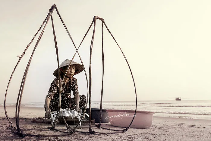 I Photographed Old Vietnamese Mothers