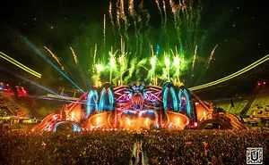 These 5 Pictures Show You The Magical Evolution Of One Of The Best Festivals On Planet Earth